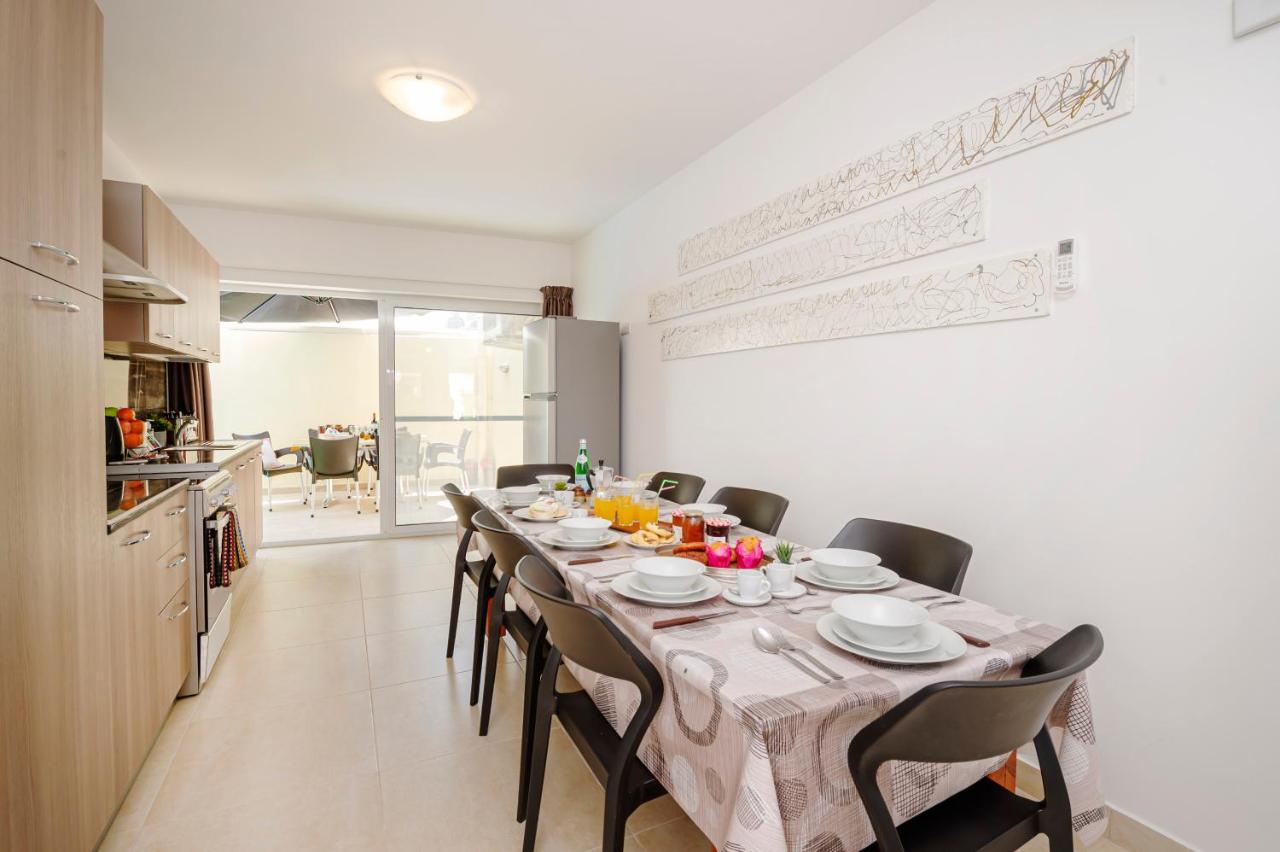 Summer Breeze 3 Bedroom Family Maisonette With Sunny Terrace In Mellieha - By Getawaysmalta Eksteriør bilde