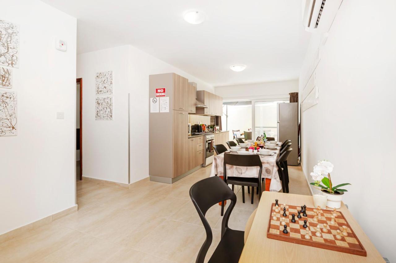 Summer Breeze 3 Bedroom Family Maisonette With Sunny Terrace In Mellieha - By Getawaysmalta Eksteriør bilde
