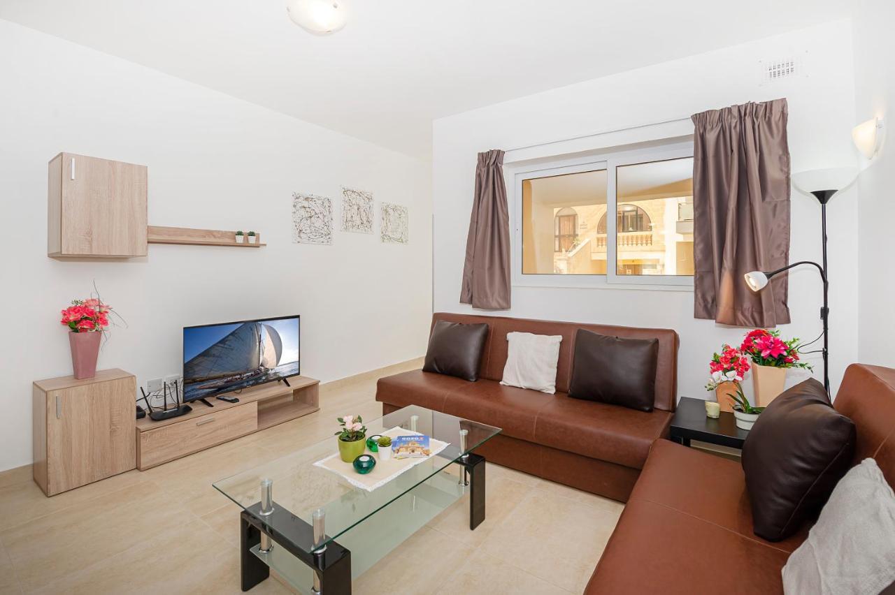 Summer Breeze 3 Bedroom Family Maisonette With Sunny Terrace In Mellieha - By Getawaysmalta Eksteriør bilde