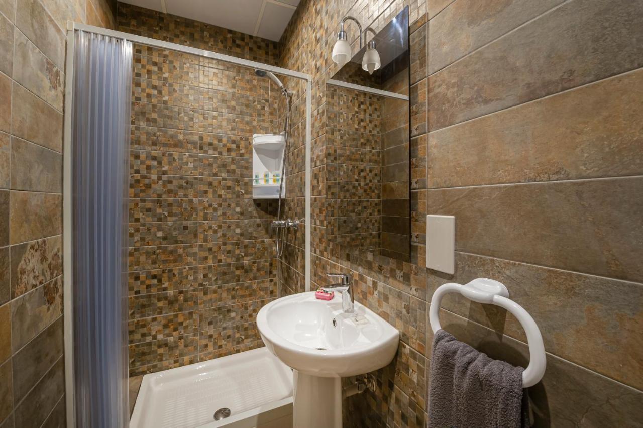 Summer Breeze 3 Bedroom Family Maisonette With Sunny Terrace In Mellieha - By Getawaysmalta Eksteriør bilde