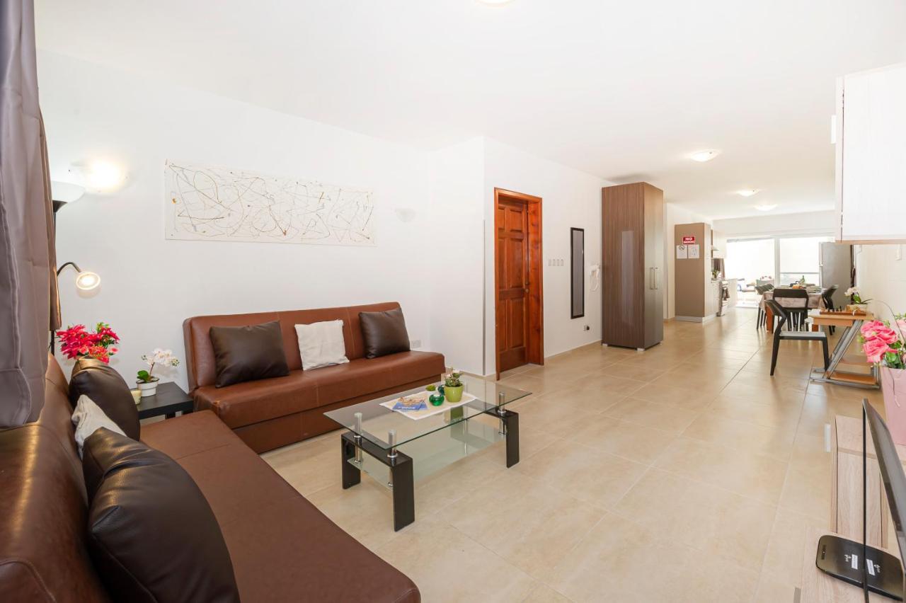 Summer Breeze 3 Bedroom Family Maisonette With Sunny Terrace In Mellieha - By Getawaysmalta Eksteriør bilde