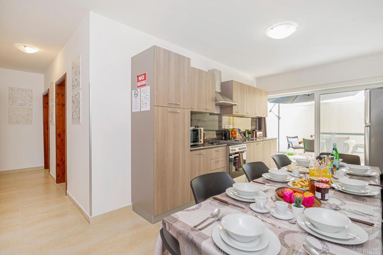 Summer Breeze 3 Bedroom Family Maisonette With Sunny Terrace In Mellieha - By Getawaysmalta Eksteriør bilde