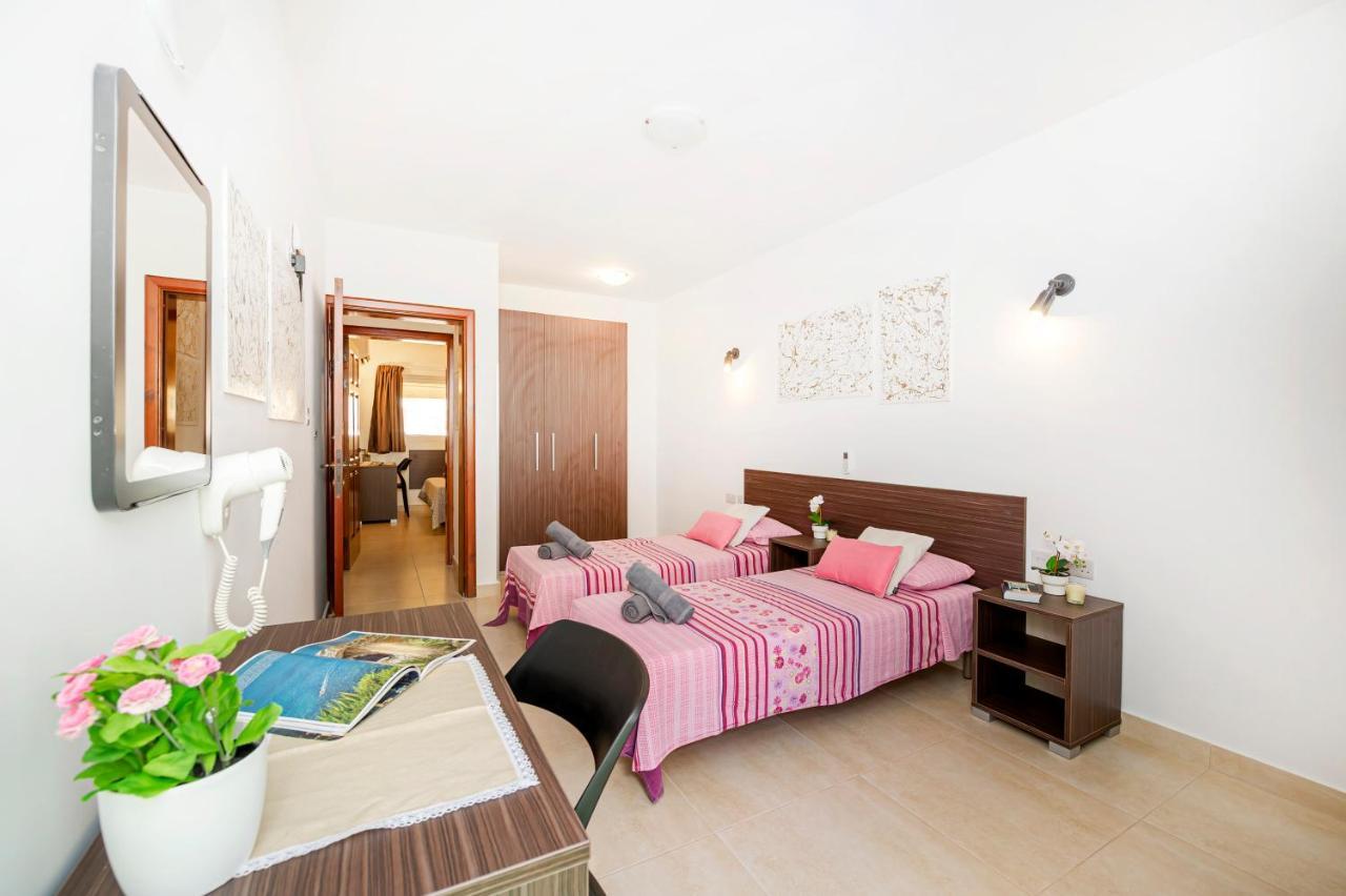 Summer Breeze 3 Bedroom Family Maisonette With Sunny Terrace In Mellieha - By Getawaysmalta Eksteriør bilde