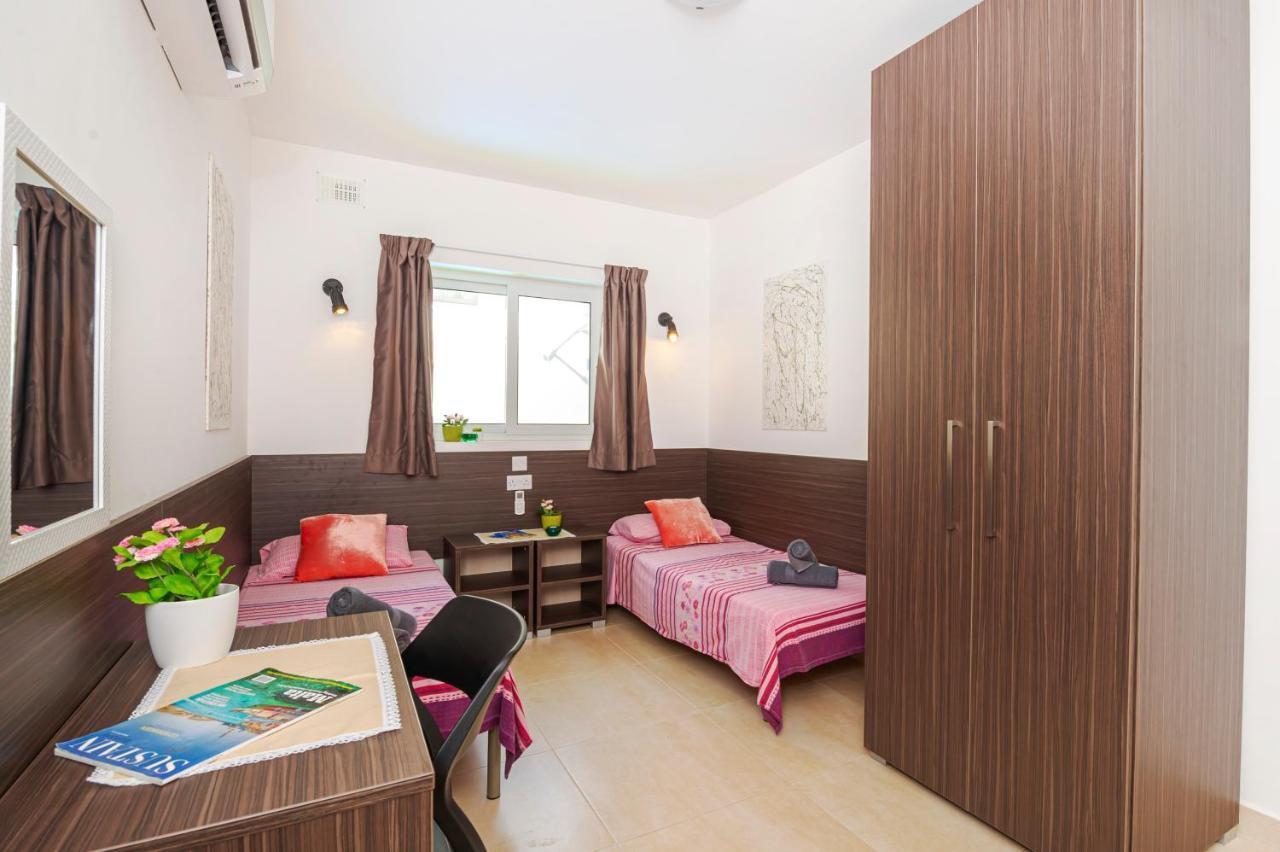 Summer Breeze 3 Bedroom Family Maisonette With Sunny Terrace In Mellieha - By Getawaysmalta Eksteriør bilde