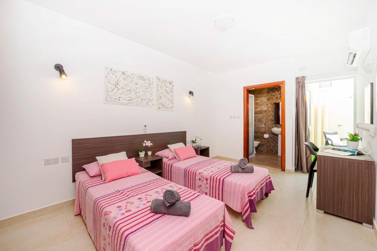 Summer Breeze 3 Bedroom Family Maisonette With Sunny Terrace In Mellieha - By Getawaysmalta Eksteriør bilde